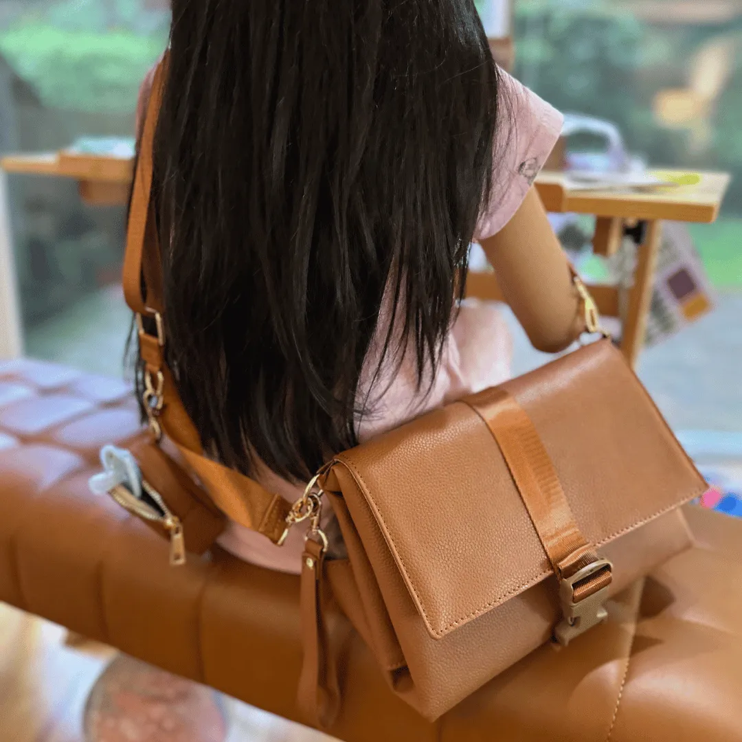 Everyday changing Clutch (Caramel)