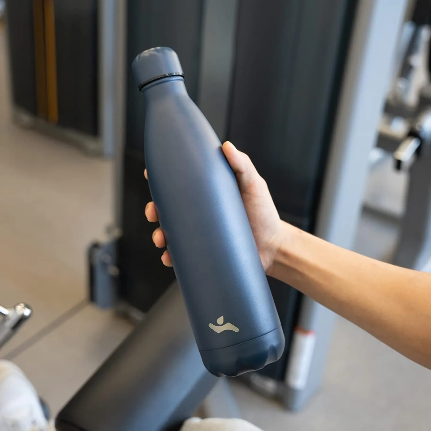 Insulated Water Bottles,25 oz Double Wall Stainless Steel Vacumm Metal Flask for Sports Travel,Navy Blue